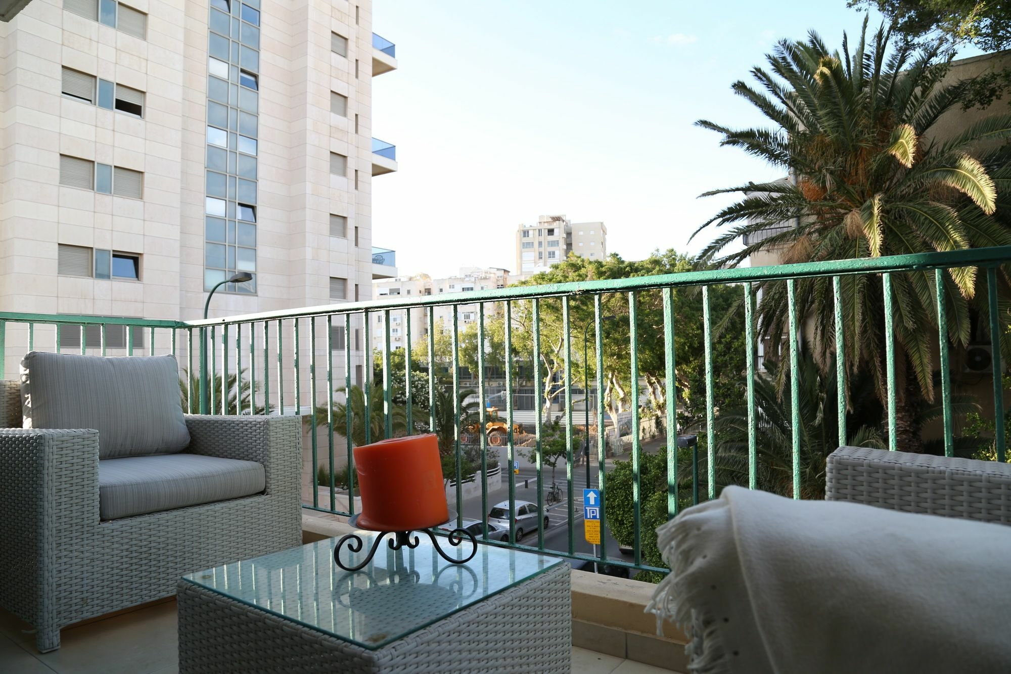 Apartment Holyguest - Adam Hacohen Tel Aviv