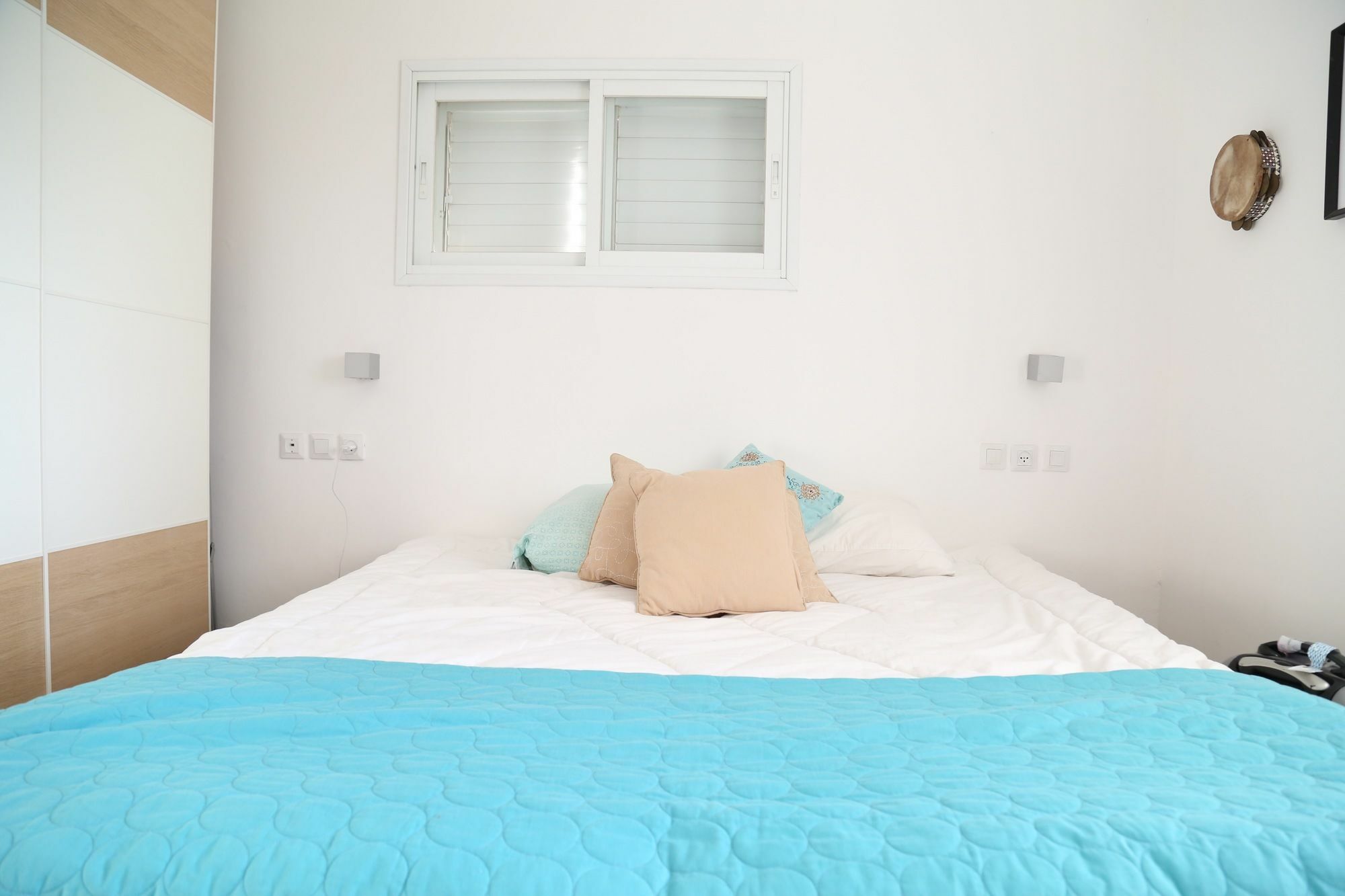 Holyguest - Adam Hacohen Tel Aviv